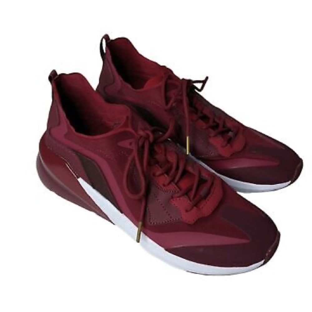 Fabletics Echo Performance Sneaker